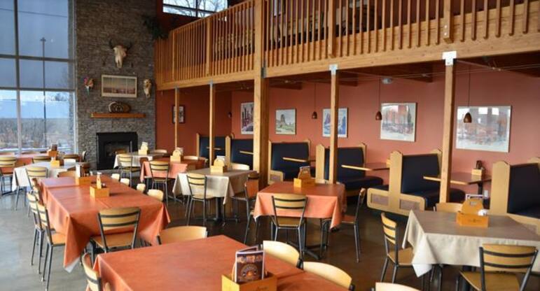 Claxon S Smokehouse Grill Altoona Des Moines Zomato Restaurants In Altoona Ia Open On Christmas Day 2021